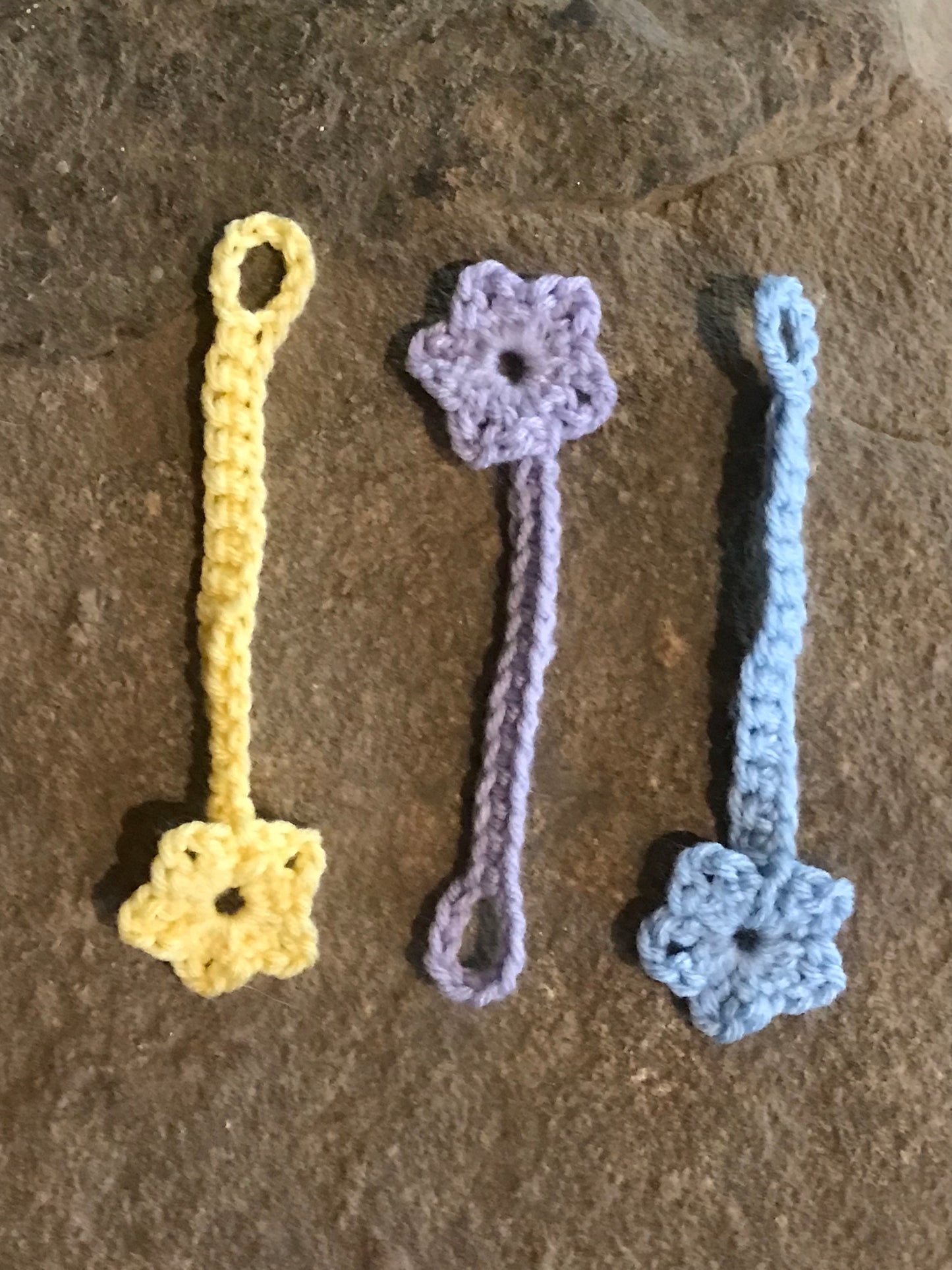 Crochet Star Cord Keeper/Organizer